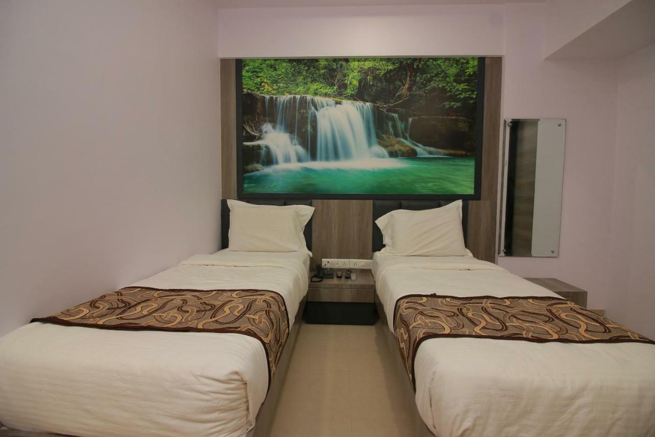 Hotel Apex Нави Мумбаи Экстерьер фото