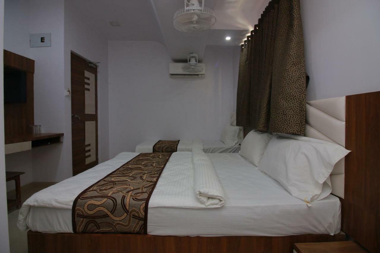 Hotel Apex Нави Мумбаи Экстерьер фото