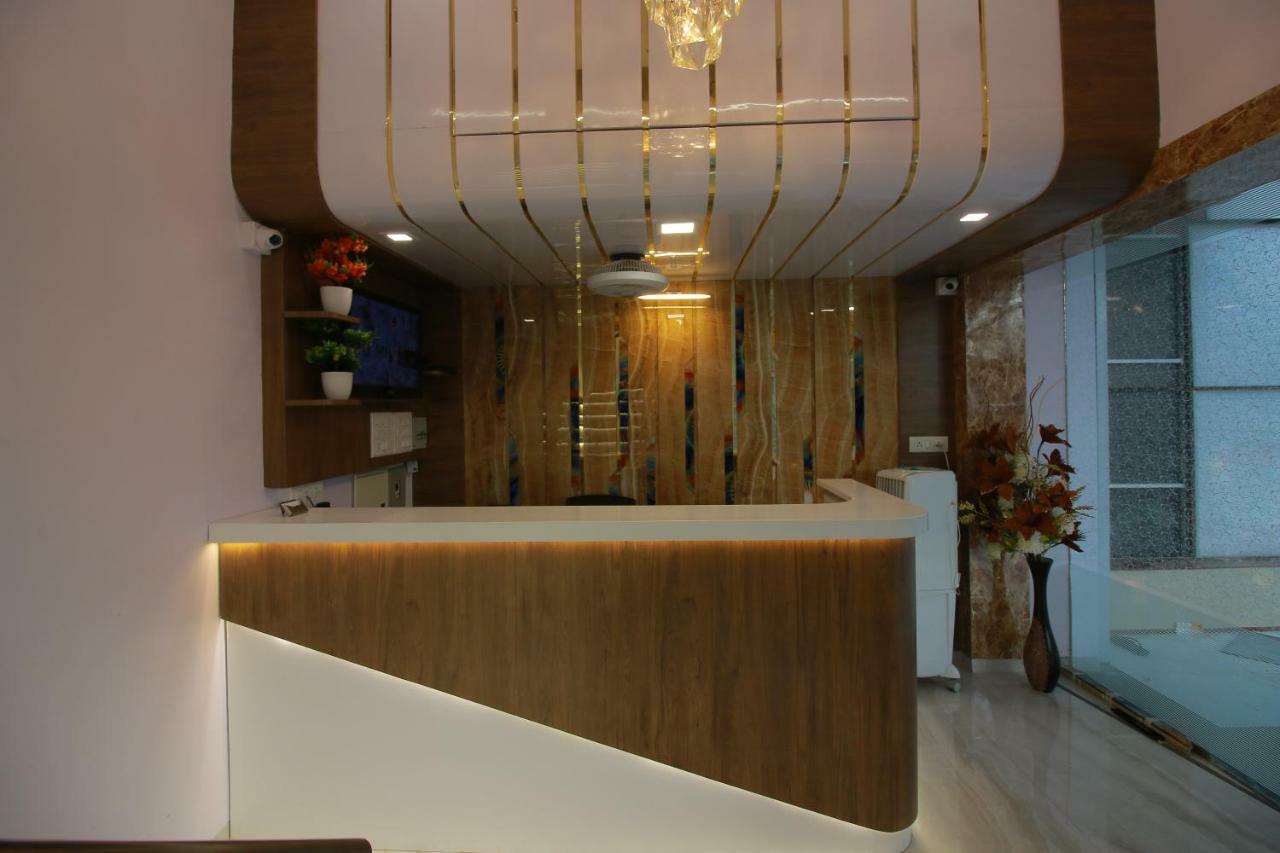 Hotel Apex Нави Мумбаи Экстерьер фото