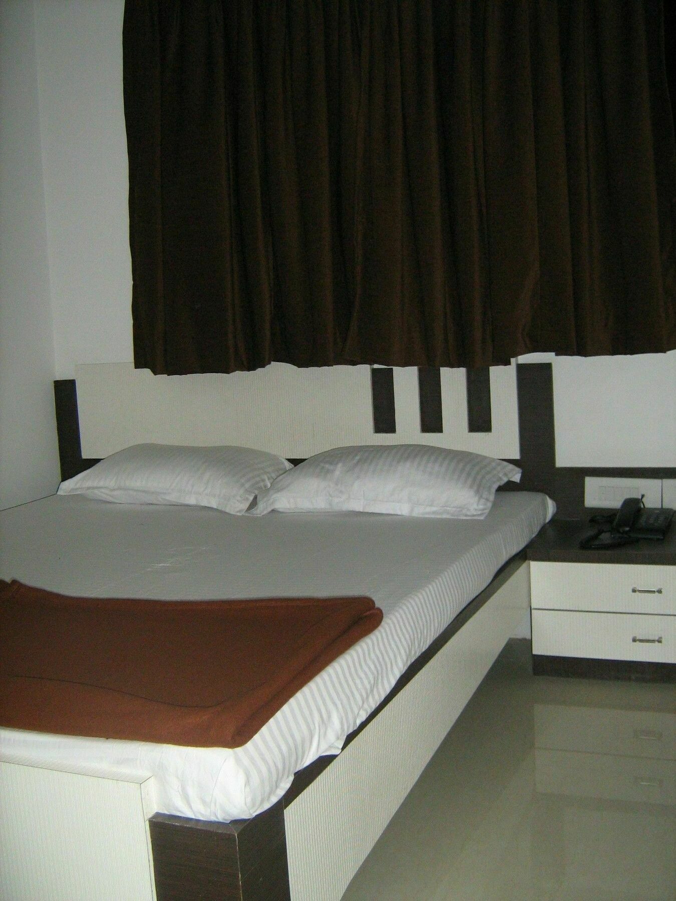 Hotel Apex Нави Мумбаи Экстерьер фото